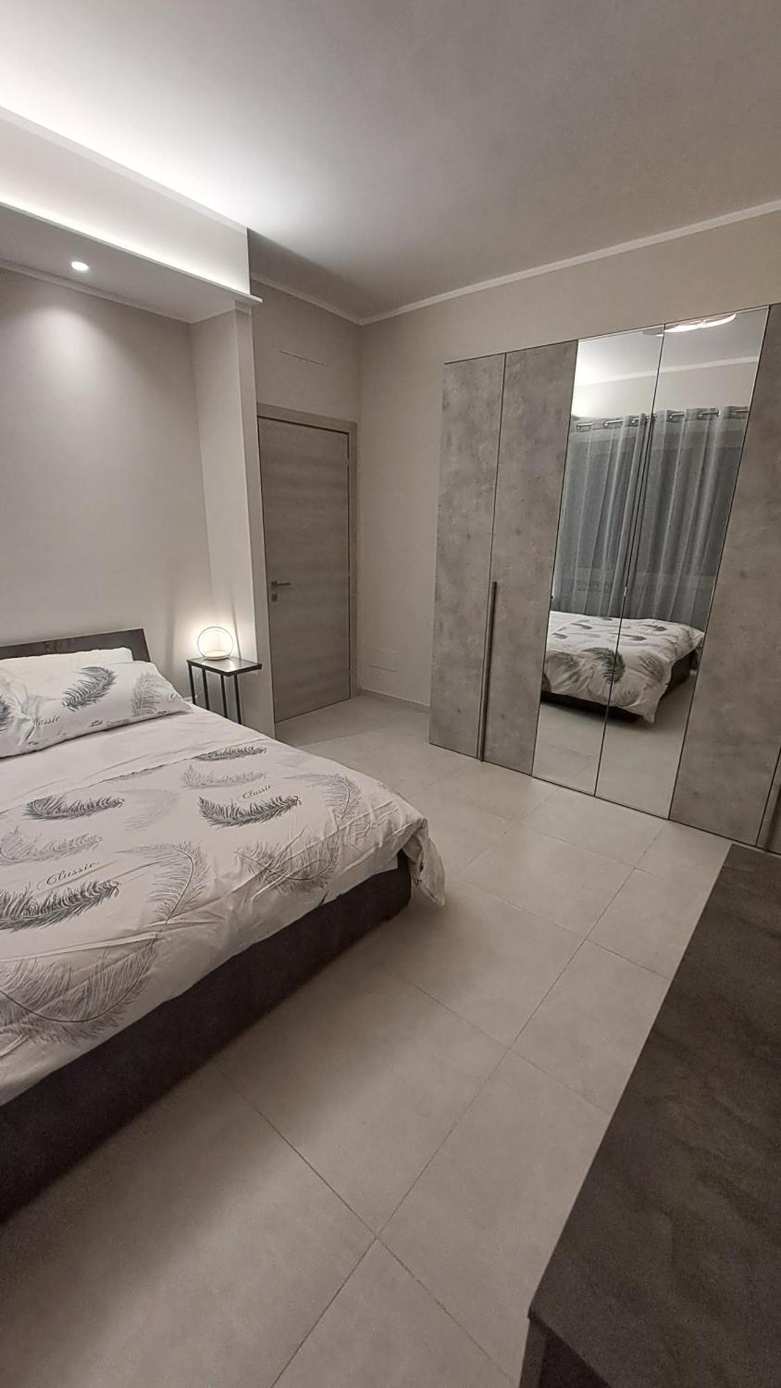 Holiday Space Roma Bagian luar foto